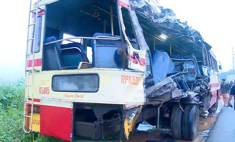 Kerala Nine killed 38 injured in a bus accident in Vadakkenchery vva