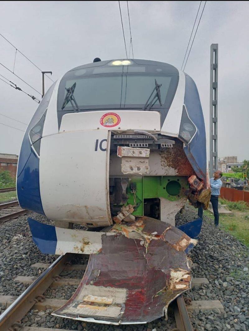 Mumbai Gandhinagar 3rd Vande Bharat Express train accident 