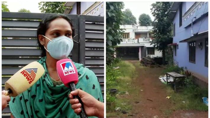 The in-laws threw the young woman and her child out of the house The in-laws threw the young woman and her child out of the house