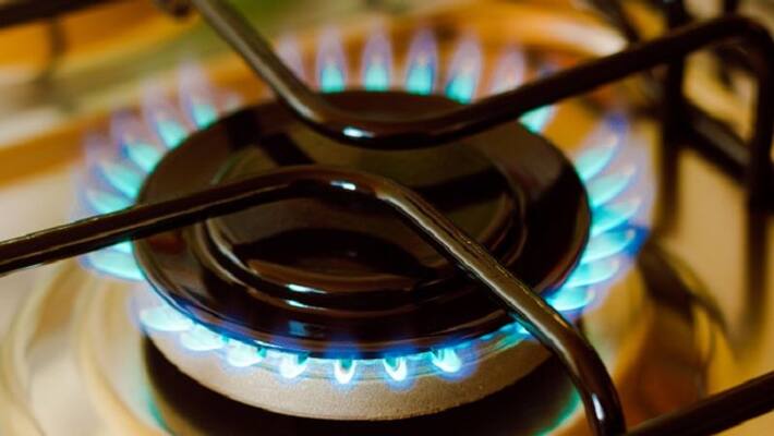 Amid festive season, CNG, PNG prices hiked starting today: Check details here AJR Amid festive season, CNG, PNG prices hiked starting today: Check details here AJR
