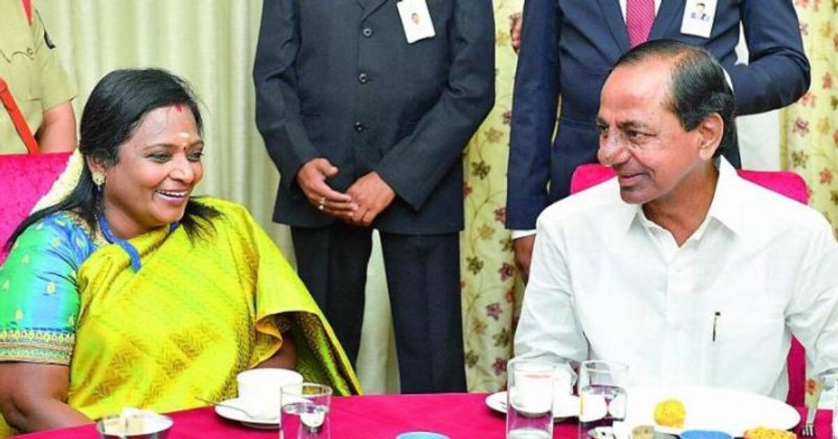 குடியரசு தினவிழா.. தேசியக்கொடி ஏற்றிய ஆளுநர் தமிழிசை.. புறக்கணித்த முதல்வர் சந்திரசேகர ராவ்..!