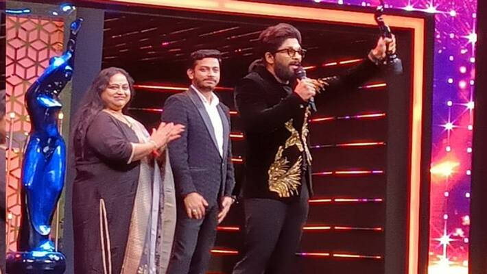 Pushpa Movie clean sweep in Filmfair 2022 Awards, Thank you note to Allu Arjun! Pushpa Movie clean sweep in Filmfair 2022 Awards, Thank you note to Allu Arjun!