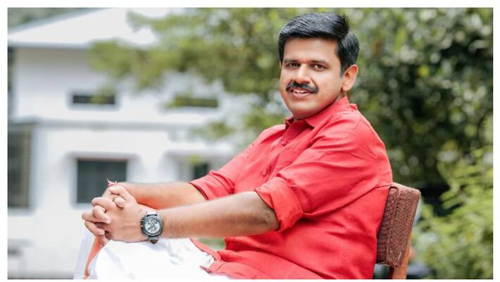 Sandeep Varier says he is an ordinary BJP worker and should not expect any word to harm the party Sandeep Varier says he is an ordinary BJP worker and should not expect any word to harm the party