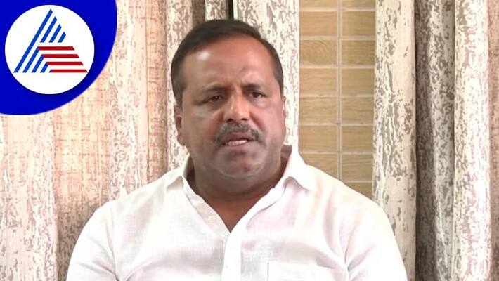Congress Leader UT Khader Slams On BJP Govt Over Liquor Buying Policy gvd Congress Leader UT Khader Slams On BJP Govt Over Liquor Buying Policy gvd