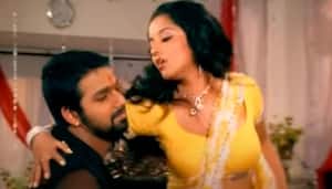 Monlisa Sexvideos - Bhojpuri SEXY video: Monalisa's HOT and BOLD moves in saree will make you  sweat-WATCH