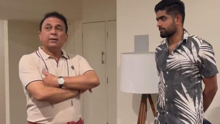 Babar Azam meets Sunil Gavaskar, Indian Legend gives Special Gift to Pakistan Skipper Babar Azam meets Sunil Gavaskar, Indian Legend gives Special Gift to Pakistan Skipper
