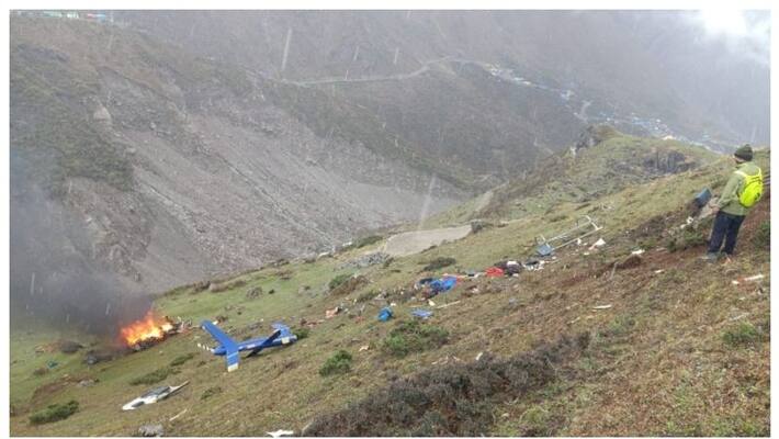 Helicopter crashes in uttarakhand Helicopter crashes in uttarakhand
