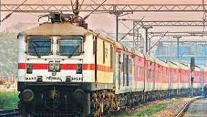 Two Students injured After Stampede In East Coast Express Train in Vizianagaram Two Students injured After Stampede In East Coast Express Train in Vizianagaram