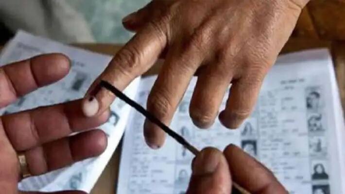 EC announces By polls to Mulayam Singh Yadav Lok Sabha constituency and 5 Assembly seats in 5 states on December 5 ckm EC announces By polls to Mulayam Singh Yadav Lok Sabha constituency and 5 Assembly seats in 5 states on December 5 ckm