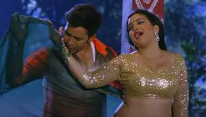 Amrapali Dube Saxy Video Xxx Poran - Bhojpuri SEXY video: Amrapali Dubey, Nirahua's romantic rain dance in  'Karela Man Pat Jayi' is a must WATCH