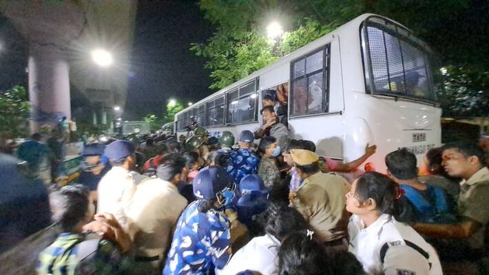 Tension in Kolkata.. TET qualified candidates protest till midnight.. Imposition of Section 144.. Tension in Kolkata.. TET qualified candidates protest till midnight.. Imposition of Section 144..