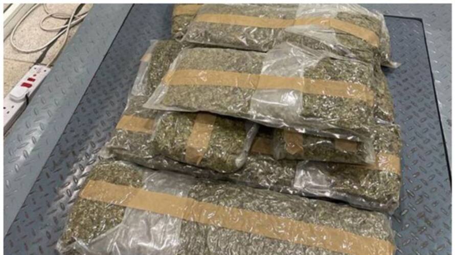 youth arrested with 15 kg marijuana at attingal thiruvananthapuram youth arrested with 15 kg marijuana at attingal thiruvananthapuram