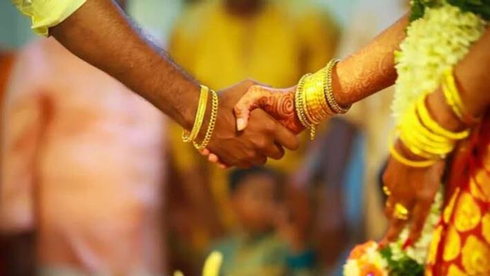 It is not acceptable to simply perform a registered marriage without performing the marriage ceremony. Madurai High Court branch. It is not acceptable to simply perform a registered marriage without performing the marriage ceremony. Madurai High Court branch.