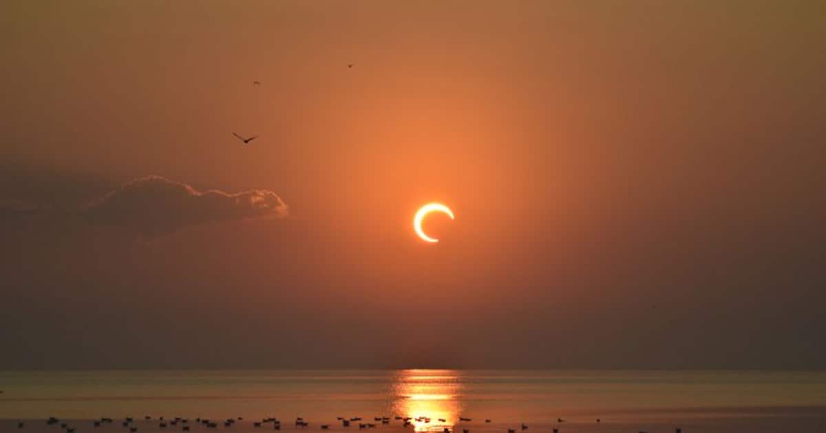 Solar Eclipse 2023: பல ஆண்டுகளுக்குப் பிறகு ஹைபிரிட் சூரிய கிரகணம்! என்ன விசித்திரம்?