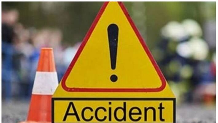 US :Indian students in their 20s were killed in a car accident in western Massachusetts US :Indian students in their 20s were killed in a car accident in western Massachusetts
