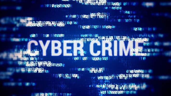 Cyber criminals who are looting crores through WhatsApp, target people above 50 years of age money is lost in the account Cyber criminals who are looting crores through WhatsApp, target people above 50 years of age money is lost in the account