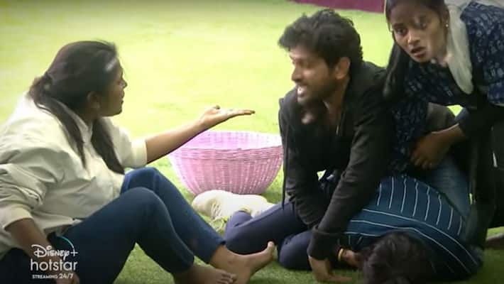 Geetu Crying In Bigg Boss Telugu Season 6 Geetu Crying In Bigg Boss Telugu Season 6