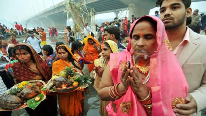 Chhath Puja 2022 which fruit we should offer to chhath Maiya dva Chhath Puja 2022 which fruit we should offer to chhath Maiya dva
