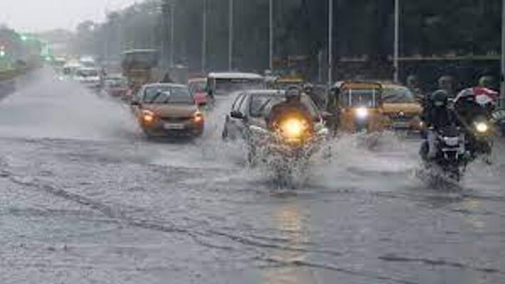 Heavy rains are likely to occur in Tamil Nadu for 3 days due to the storm the Meteorological Department said Heavy rains are likely to occur in Tamil Nadu for 3 days due to the storm the Meteorological Department said