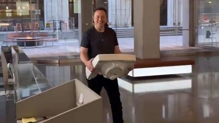 elon musk now chief twit visits twitter office with a sink ash elon musk now chief twit visits twitter office with a sink ash
