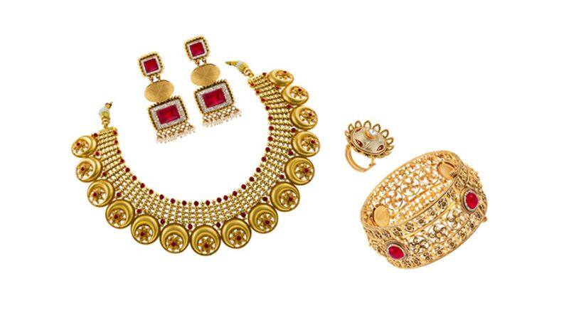 Kalyan Jewellers launches  special collection for Diwali 