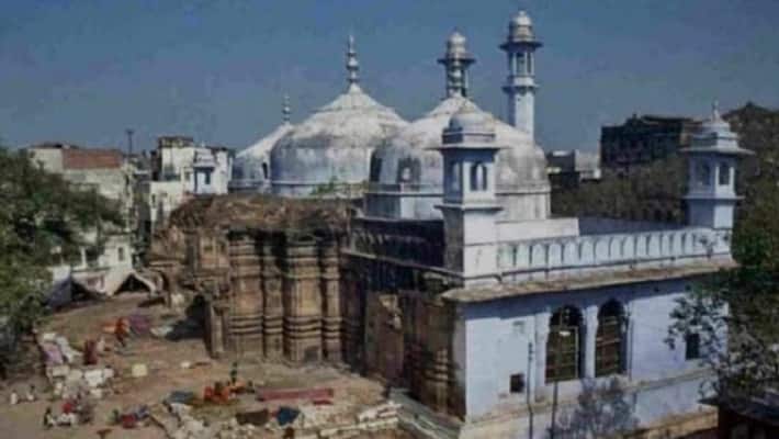 The Varanasi court postpones hearing on the petition to allow Shivling worship inside the Gyanvapi Mosque. The Varanasi court postpones hearing on the petition to allow Shivling worship inside the Gyanvapi Mosque.