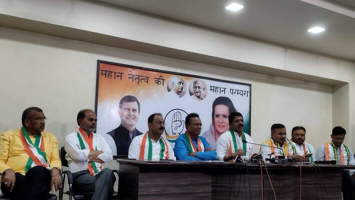 Gujarat elections 2022 Former CM Shankersinh Vaghela's son Mahendrasinh Vaghela quits BJP, rejoins Congress AJR Gujarat elections 2022 Former CM Shankersinh Vaghela's son Mahendrasinh Vaghela quits BJP, rejoins Congress AJR