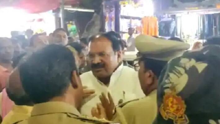 Ballia Video of heated argument between SP MLA and policeman went viral officers in action Ballia Video of heated argument between SP MLA and policeman went viral officers in action