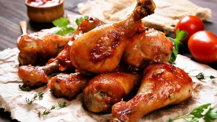 Chicken and seasonal fruits at the mid-day meal in Bengal. BJP criticises politically motivated decision Chicken and seasonal fruits at the mid-day meal in Bengal. BJP criticises politically motivated decision