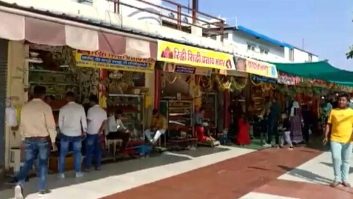 puja material selling shop in the famous Khajrana Ganesh Temple complex attracted a whopping bid san puja material selling shop in the famous Khajrana Ganesh Temple complex attracted a whopping bid san