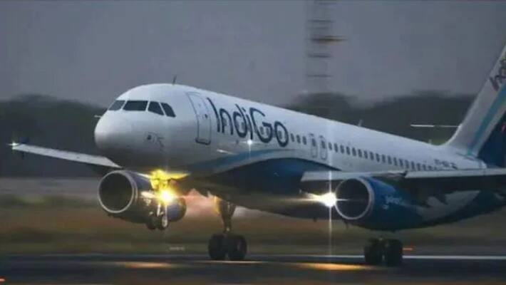 atleast come early indigo advises passengers to airport amid chaos atleast come early indigo advises passengers to airport amid chaos