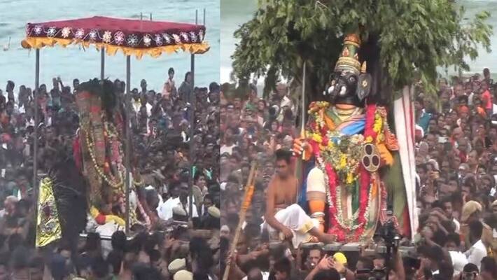 soorasamharam held in tiruchendur and Lakhs of devotees gathered on the beach soorasamharam held in tiruchendur and Lakhs of devotees gathered on the beach