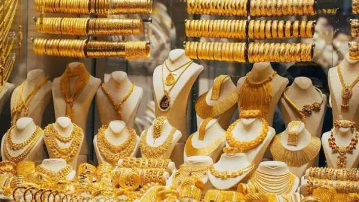 gold silver update: Gold prices down by Rs 100 trading at Rs 48460 silver rates unchanged gold silver update: Gold prices down by Rs 100 trading at Rs 48460 silver rates unchanged