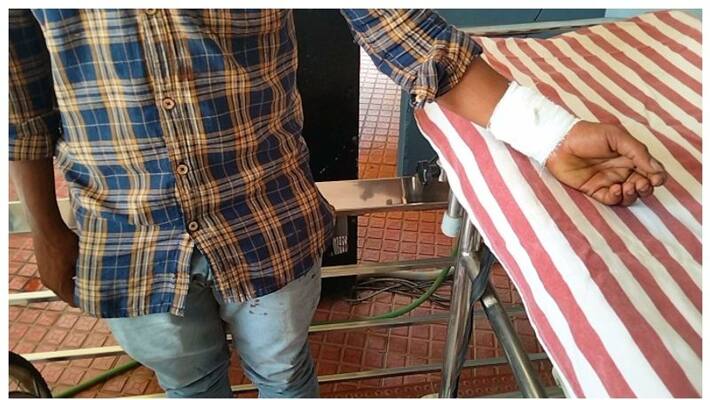 girl tried to commit suicide after cutting her friend s wrist girl tried to commit suicide after cutting her friend s wrist