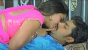300px x 171px - Bhojpuri SEXY video: Monalisa, Pawan Singh's BOLD bedroom romance in  â€œCholiya Mein Rasmalaiâ€ goes viral-WATCH