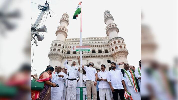 Bharat Jodo Yatra: Rahul Gandhi hoists tricolour at Charminar in Hyderabad Bharat Jodo Yatra: Rahul Gandhi hoists tricolour at Charminar in Hyderabad