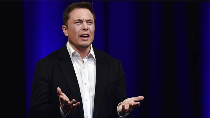 Elon Musks net worth falls below $200 billion as Tesla shares fall.