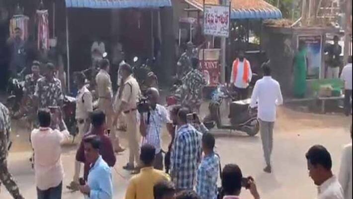 munugode bypoll 2022: ension Prevails after Police Lathi charge on BJP Workers at Marriguda munugode bypoll 2022: ension Prevails after Police Lathi charge on BJP Workers at Marriguda