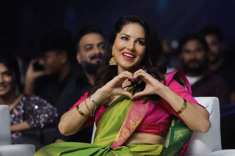 GP muthu say i love you for sunny leone Do you know their reaction?