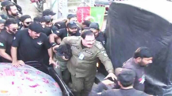 Long march Imran Khan injured in assassination attempt at Punjab Wazirabad vva Long march Imran Khan injured in assassination attempt at Punjab Wazirabad vva