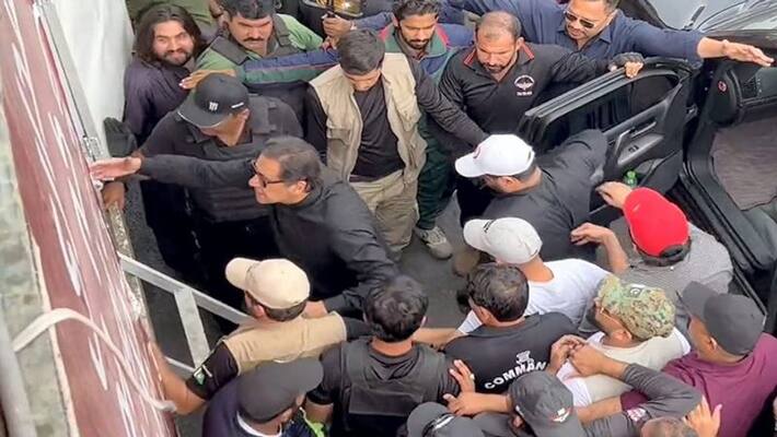 Bullet fragments in Imran Khan leg operation lasted for one and a half hours vva Bullet fragments in Imran Khan leg operation lasted for one and a half hours vva
