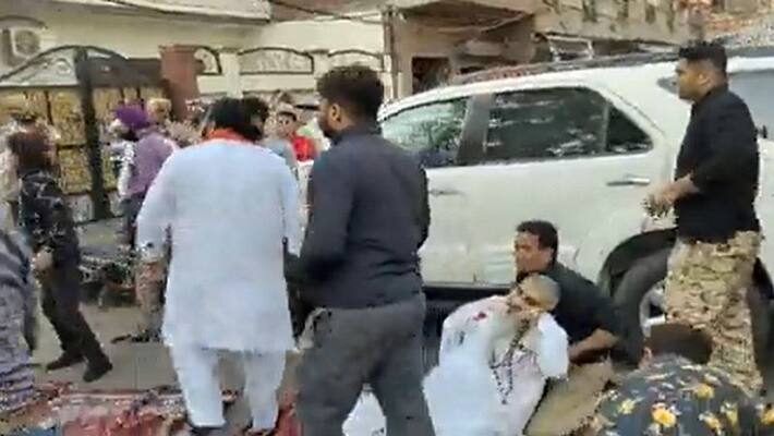 punjab shivsena leader shot dead while sit in protest punjab shivsena leader shot dead while sit in protest