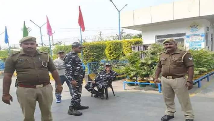 Agra IT raid on whereabouts former BSP MLA and meat trader department raided unnao slaughter house too Agra IT raid on whereabouts former BSP MLA and meat trader department raided unnao slaughter house too