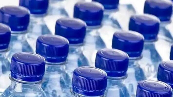 Lucknow Ban on 200 ml water bottle Municipal commissioner issued notice punishment given for use Lucknow Ban on 200 ml water bottle Municipal commissioner issued notice punishment given for use