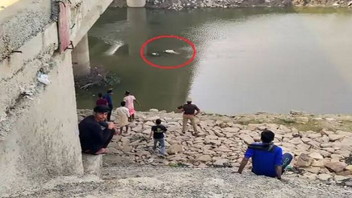 Varanasi Unclaimed dead body buried without identification and post mortem many questions raised functioning Police Varanasi Unclaimed dead body buried without identification and post mortem many questions raised functioning Police