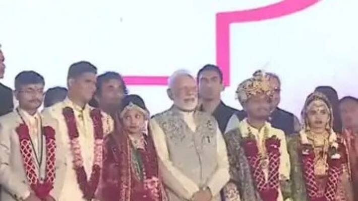 PM Modi Gujarat Assembly campaign, Group Marriage ceremony Papa ki Pari in Bhavnagar by Lakhani Group, DVG PM Modi Gujarat Assembly campaign, Group Marriage ceremony Papa ki Pari in Bhavnagar by Lakhani Group, DVG