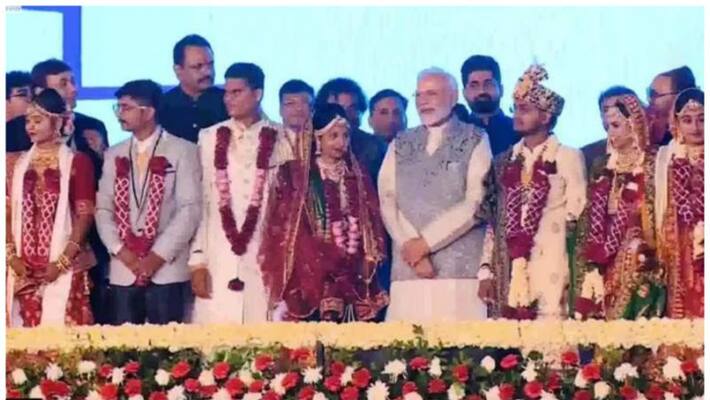 PM Modi attends mass marriage function PM Modi attends mass marriage function