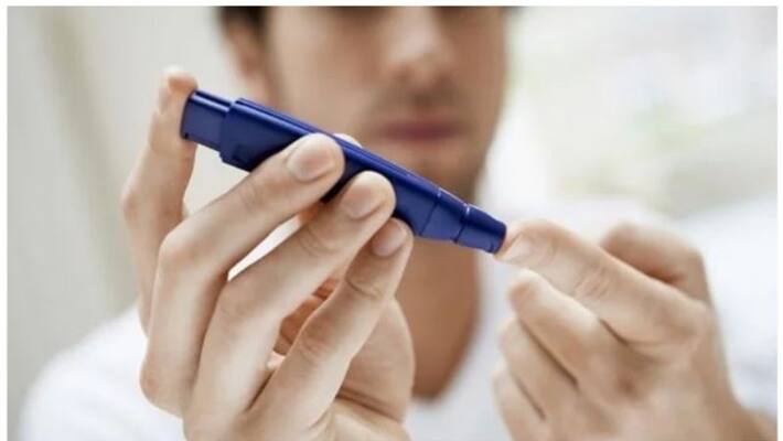 signs and symptoms of diabetes in young people signs and symptoms of diabetes in young people
