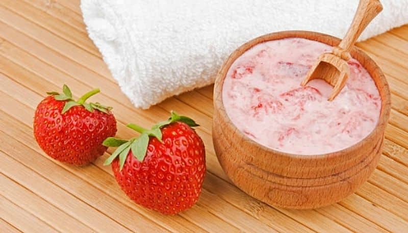 strawberry face packs for skin care