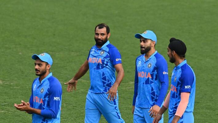 ICC T20 World Cup Rohit Sharma Virat Kohli Rahul Dravid given their business class seats to Team India Pacers kvn ICC T20 World Cup Rohit Sharma Virat Kohli Rahul Dravid given their business class seats to Team India Pacers kvn